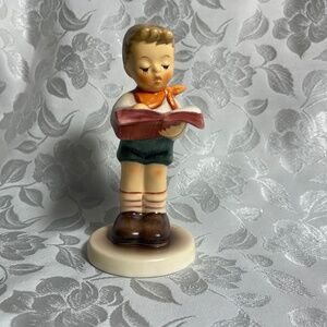 Vintage Hummel Club Membership Exclusive Edition "Honor Student" 2087/B